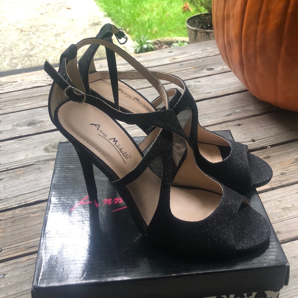NWOT Black Glitter Heels